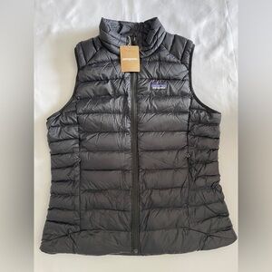 NWT Patagonia Women's Down Sweater Vest Size L Black Blue